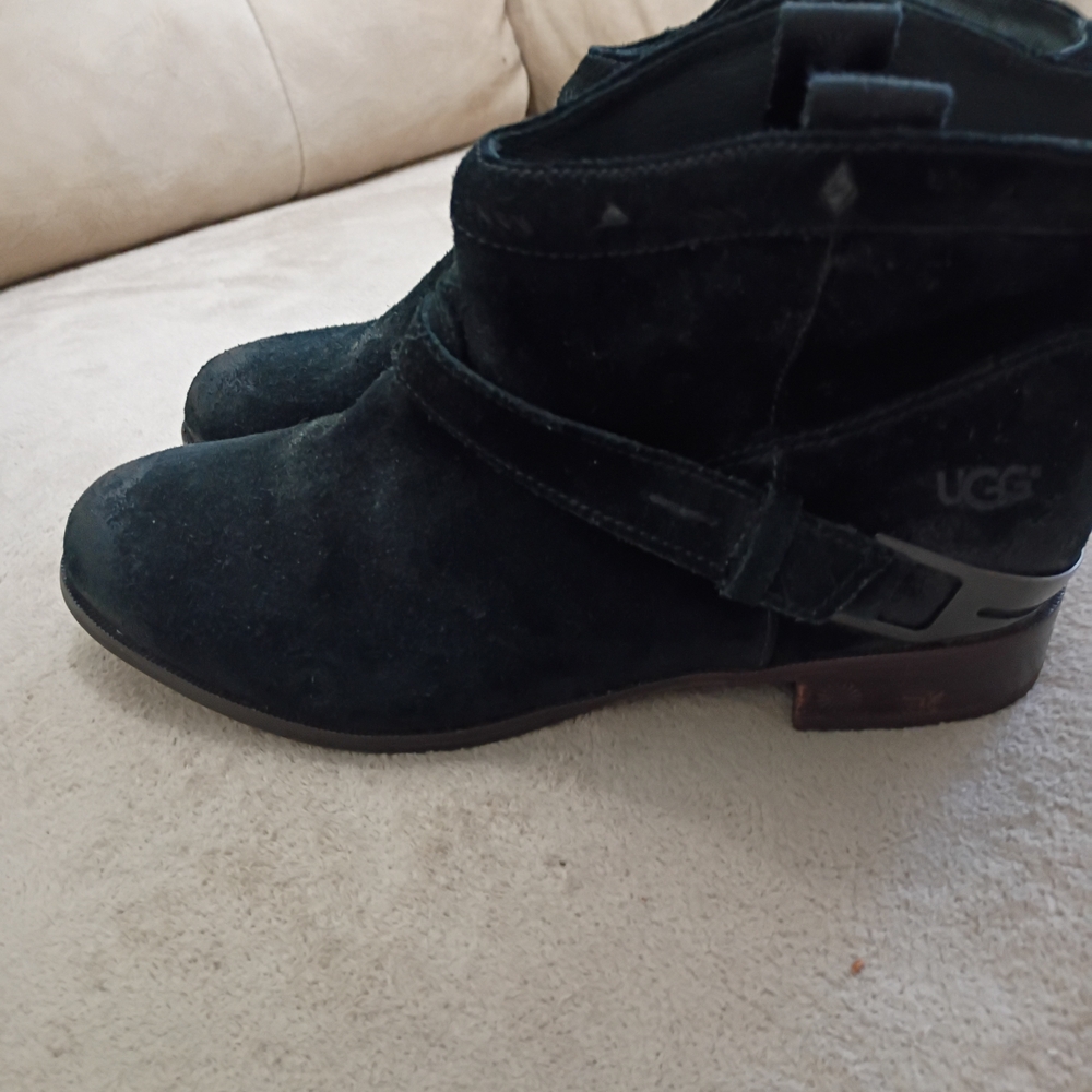 UGG Dark Suede Ankle Boots.Very Good Condition
